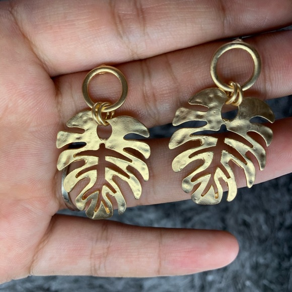 Metal plantain leaf earrings retro leaf gold - Picture 7 of 11